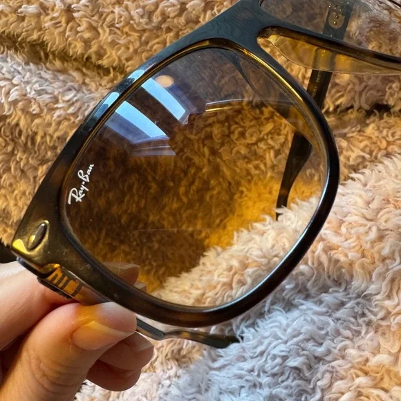 Ray-Ban Tortoise Shell Frame Sunglasses - Picture 4 of 8